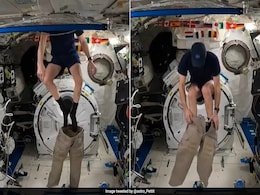 NASA Astronaut Shows How He Wears His Pants In Space: "Two Legs At A Time" NASA Astronaut Shows How He Wears His Pants In Space: "Two Legs At A Time"