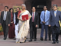 Union Budget 2025 : अर्थमंत्री निर्मला सीतारमण यांनी नेसली मधुबनी आर्टची साडी, पद्मश्री दुलारी देवींकडून मिळालीये भेट Union Budget 2025 : अर्थमंत्री निर्मला सीतारमण यांनी नेसली मधुबनी आर्टची साडी, पद्मश्री दुलारी देवींकडून मिळालीये भेट