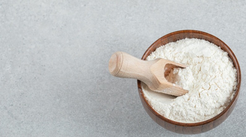 Those aiming to build muscle, improve performance, or support recovery may benefit