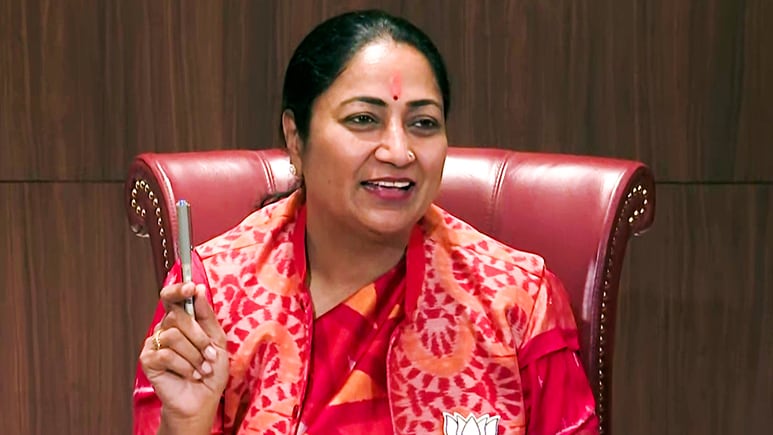 Delhi Chief Minister Rekha Gupta Launches Unified Emergency Helpline 112