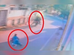 Gwalior में दिनदहाड़े किडनैपिंग का VIDEO, मां की आंखों में मिर्च झोंक कर मासूम का किया अपहरण Gwalior में दिनदहाड़े किडनैपिंग का VIDEO, मां की आंखों में मिर्च झोंक कर मासूम का किया अपहरण