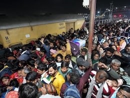 किसी ट्रेन का प्लेटफॉर्म नहीं बदला गया था... फिर कैसे मची भगदड़ रेलवे अधिकारी ने बताया किसी ट्रेन का प्लेटफॉर्म नहीं बदला गया था... फिर कैसे मची भगदड़ रेलवे अधिकारी ने बताया