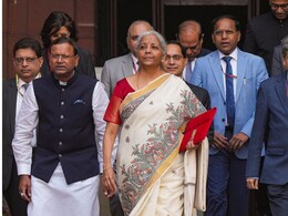 Budget 2025: बजट से पहले वित्त मंत्री की साड़ी का रंग क्यों बना चर्चा का विषय, क्या है इसका बजट कनेक्शन