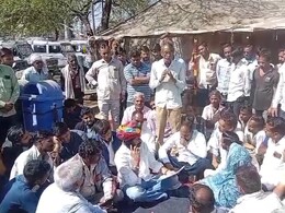 राजस्थान में होगा एक और बड़ा आंदोलन! टोल प्लाजा पर मासिक पास शुल्क बढ़ने पर सड़क पर उतरे टैक्सी ड्राइवर