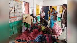 शिवपुरी में भंडारे का खाना खाने से लगभग 300 लोग बीमार, 35 से ज्यादा ग्रामीण अस्पताल में भर्ती