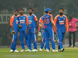 IND vs ENG: वनडे सीरीज से पहले टीम इंडिया में बदलाव, इस खिलाड़ी की हुई अचानक एंट्री ! IND vs ENG: वनडे सीरीज से पहले टीम इंडिया में बदलाव, इस खिलाड़ी की हुई अचानक एंट्री !