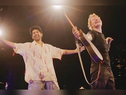 Crazy Viral: Ed Sheeran And Armaan Malik Perform 2Step At Hyderabad Concert Crazy Viral: Ed Sheeran And Armaan Malik Perform 2Step At Hyderabad Concert