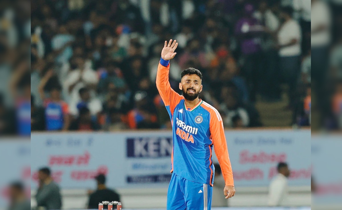 "वह बिल्कुल रोहित शर्मा जैसे..." वरुण चक्रवर्ती ने बताया यह भारतीय खिलाड़ी है वर्ल्ड क्रिकेट का दूसरा हिटमैन