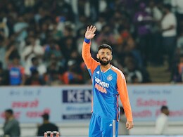 IND vs ENG: वरुण चक्रवर्ती ने वनडे में रचा इतिहास, डेब्यू मैच में ऐसा रिकॉर्ड बनाकर विश्व क्रिकेट को चौंकाया IND vs ENG: वरुण चक्रवर्ती ने वनडे में रचा इतिहास, डेब्यू मैच में ऐसा रिकॉर्ड बनाकर विश्व क्रिकेट को चौंकाया