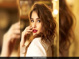 Rasha Thadani's Is Valentine's Day Ready In Smokey Eyes, Crimson Lips And Voluminous Curls Rasha Thadani's Is Valentine's Day Ready In Smokey Eyes, Crimson Lips And Voluminous Curls