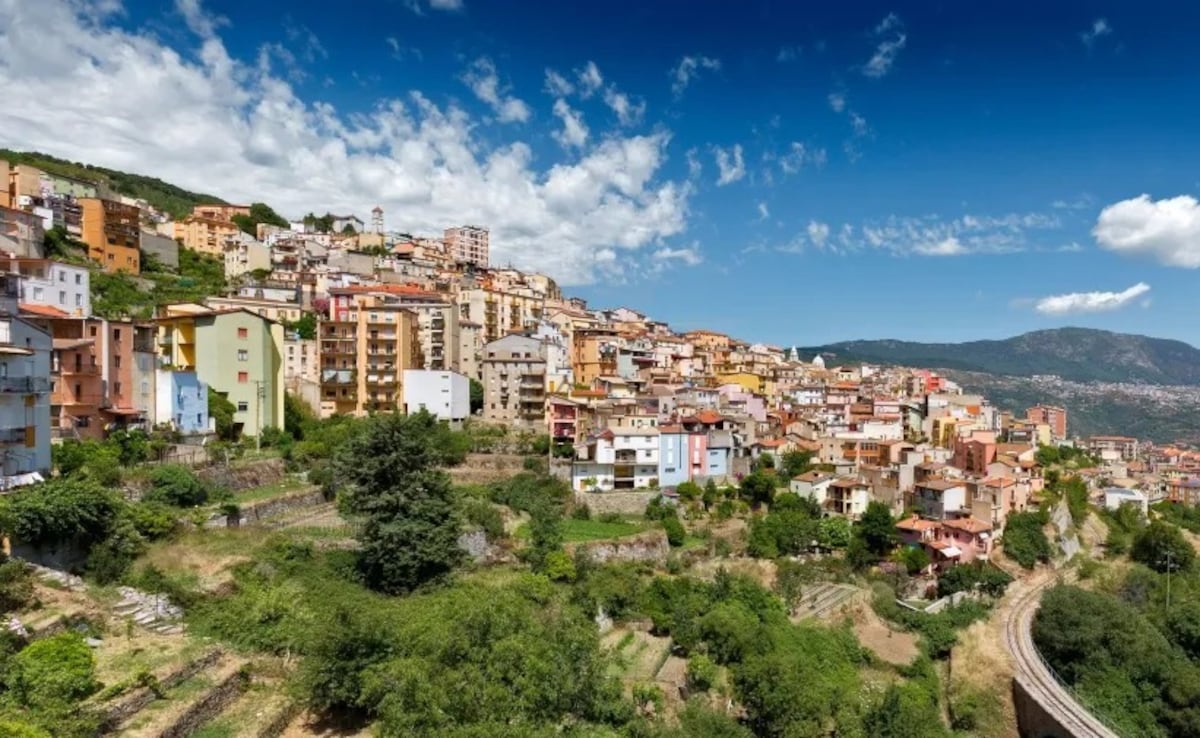 Want To Live In Italy? You Can Own A House For Just 1 Euro (Rs 90). Check Details