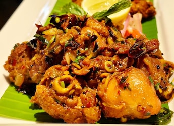 Kongu Nattu Kozhi Varuval: A Delicious Chicken-Fry Recipe You Can't Miss Kongu Nattu Kozhi Varuval: A Delicious Chicken-Fry Recipe You Can't Miss