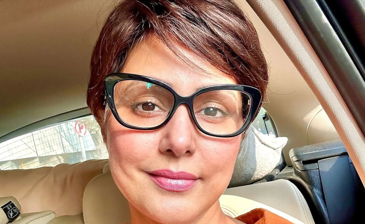 হিনা খান তার স্তন ক্যান্সার সম্পর্কে মিথ্যা সংবাদ ছড়িয়ে দিয়েছেন? অভিযোগের পরে এখনও কোনও উত্তর আসেনি