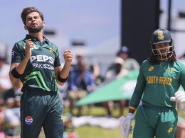 Video : पाकिस्तानी क्रिकेटपटूंचे भर मैदानात लाजिरवाणे चाळे, ICC ची तत्काळ कारवाई Video : पाकिस्तानी क्रिकेटपटूंचे भर मैदानात लाजिरवाणे चाळे, ICC ची तत्काळ कारवाई