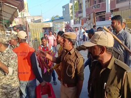 Khatushayamji: खाटूश्यामजी के लक्खी मेले को लेकर प्रशासन अलर्ट, अवैध अतिक्रमण पर की कार्रवाई Khatushayamji: खाटूश्यामजी के लक्खी मेले को लेकर प्रशासन अलर्ट, अवैध अतिक्रमण पर की कार्रवाई
