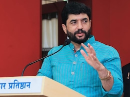 Pune News : पुण्यातील जैन बोर्डिंगचा तिढा वाढला! संतप्त समुदायाने मोहोळ यांना घेरले आणि थेट विचारले.... Pune News : पुण्यातील जैन बोर्डिंगचा तिढा वाढला! संतप्त समुदायाने मोहोळ यांना घेरले आणि थेट विचारले....