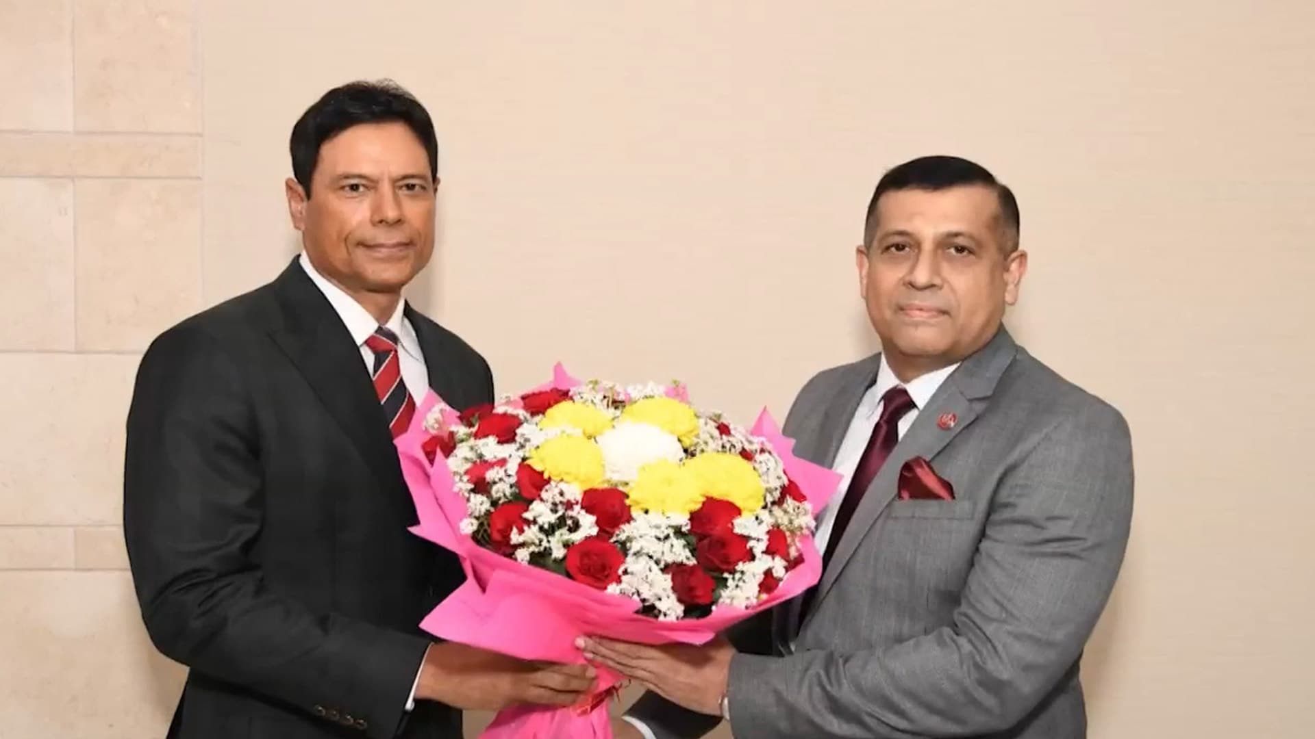 Will India-Bangladesh Border Talks Calm Regional Tensions? | First High-level Border Talks Since Hasina Ouster