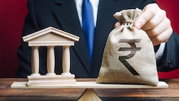 बचत खातेधारकांना फटका! SBI, HDFC, ICICI बँकांचा मोठा निर्णय