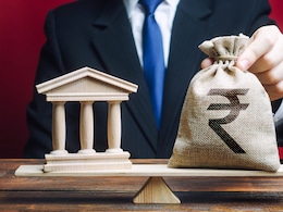 बचत खातेधारकांना फटका! SBI, HDFC, ICICI बँकांचा मोठा निर्णय बचत खातेधारकांना फटका! SBI, HDFC, ICICI बँकांचा मोठा निर्णय