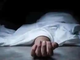 नाबालिग रेप पीड़िता ने की खुदकुशी, शेल्टर होम के बाथरूम में लगाई फांसी नाबालिग रेप पीड़िता ने की खुदकुशी, शेल्टर होम के बाथरूम में लगाई फांसी