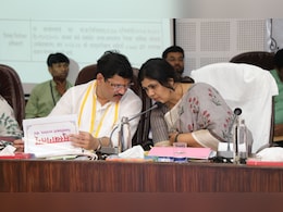 Pankaja Munde: धनंजय मुंडेंचा राजीनाम्याबाबत पंकजा मुंडेंचे सुचक विधान, म्हणाल्या...