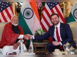 पहले परिवार से की मुलाकात फिर बर्थडे पार्टी में हुए शामिल, पीएम मोदी ने अमेरिकी उपराष्ट्रपति जे डी वेंस से की मुलाकात पहले परिवार से की मुलाकात फिर बर्थडे पार्टी में हुए शामिल, पीएम मोदी ने अमेरिकी उपराष्ट्रपति जे डी वेंस से की मुलाकात