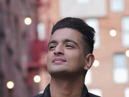 चेहरा छिपाते, कैमरा से बचते दिखे रणवीर इलाहबादिया, बयान देने पहुंचे थे महाराष्ट्र साइबर सेल चेहरा छिपाते, कैमरा से बचते दिखे रणवीर इलाहबादिया, बयान देने पहुंचे थे महाराष्ट्र साइबर सेल