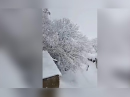 Heavy Snowfall In J&K, Uttarakhand, Himachal Blocks Key Highways Heavy Snowfall In J&K, Uttarakhand, Himachal Blocks Key Highways