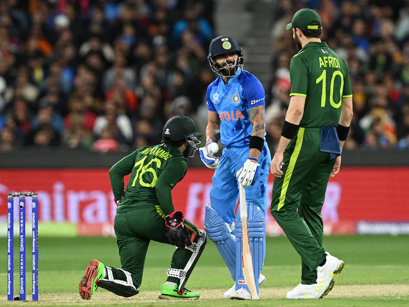 "<i>Dono Apne</i>...": Pakistan Star's Warning To India Ahead of Asia Cup