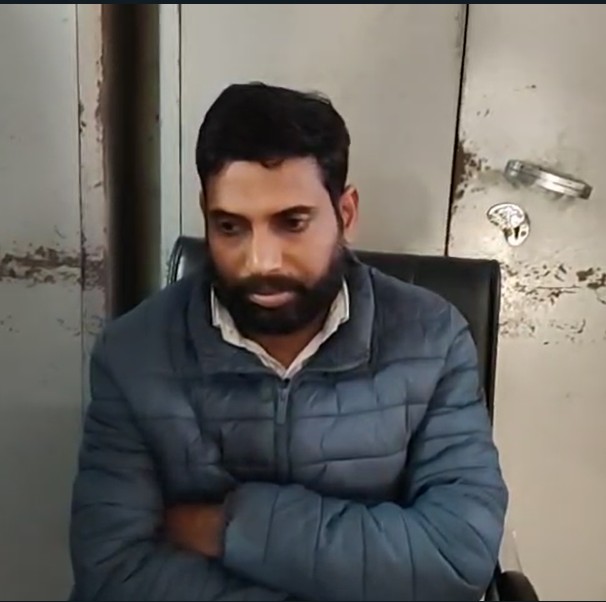 ACB Action: अलवर के बाबू पर गिरी गाज, रजिस्ट्री देने के एवज में मांगी रिश्वत; 15000 लेते रंगे हाथ गिरफ्तार