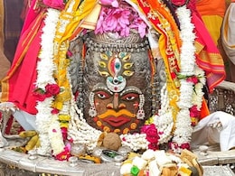 Mahakal Darshan के नाम पर यहां चल रहा है ठगी का खेल, श्रद्धालु को ऐसे लगाया गया इतने हजार का चूना Mahakal Darshan के नाम पर यहां चल रहा है ठगी का खेल, श्रद्धालु को ऐसे लगाया गया इतने हजार का चूना