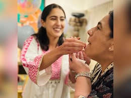 Sara Ali Khan's Birthday Wish For Mother Amrita Singh: "Thank You For Your Genes" Sara Ali Khan's Birthday Wish For Mother Amrita Singh: "Thank You For Your Genes"
