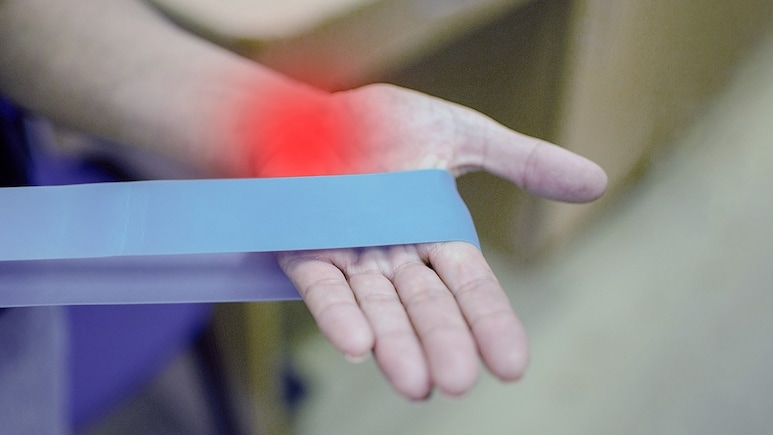 Arthritis: Exercises To Reduce Joint Pain In Hands During Winter