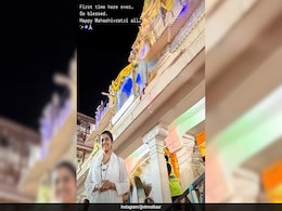 Visit Mumbai's Iconic Babulnath Temple For Your Next Pilgrimage Like Nimrat Kaur Visit Mumbai's Iconic Babulnath Temple For Your Next Pilgrimage Like Nimrat Kaur