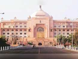 राजस्थान : विधानसभा में मंत्री की टिप्पणी को लेकर गतिरोध जारी, सदन की कार्यवाही 4 बार स्थगित राजस्थान : विधानसभा में मंत्री की टिप्पणी को लेकर गतिरोध जारी, सदन की कार्यवाही 4 बार स्थगित