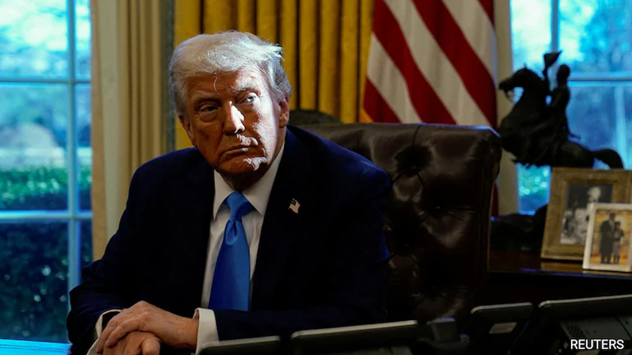 Donald Trump Trump Bans Trans Athletes In Women's Sports