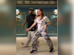 Rasha Thadani Grooves To <i>Tauba Tauba</i>; Vicky Kaushal Thinks It's "Too Smooth" Rasha Thadani Grooves To <i>Tauba Tauba</i>; Vicky Kaushal Thinks It's "Too Smooth"