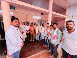 Election 2025: पंचायत चुनाव में BJP का खुला खाता, नक्सल इलाके की 5 पंचायतों में निर्विरोध सरपंच बने, पार्टी में जश्न Election 2025: पंचायत चुनाव में BJP का खुला खाता, नक्सल इलाके की 5 पंचायतों में निर्विरोध सरपंच बने, पार्टी में जश्न