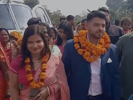 Bihar Family Welcomes Newlywed Daughter, Son-In-Law With Chopper Ride Bihar Family Welcomes Newlywed Daughter, Son-In-Law With Chopper Ride