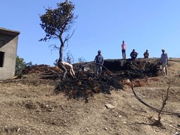 आग की चपेट में आए घर के बाहर खेल रहे बच्चे, 5 साल के बच्चे की मौत, 2 की हालत गंभीर आग की चपेट में आए घर के बाहर खेल रहे बच्चे, 5 साल के बच्चे की मौत, 2 की हालत गंभीर