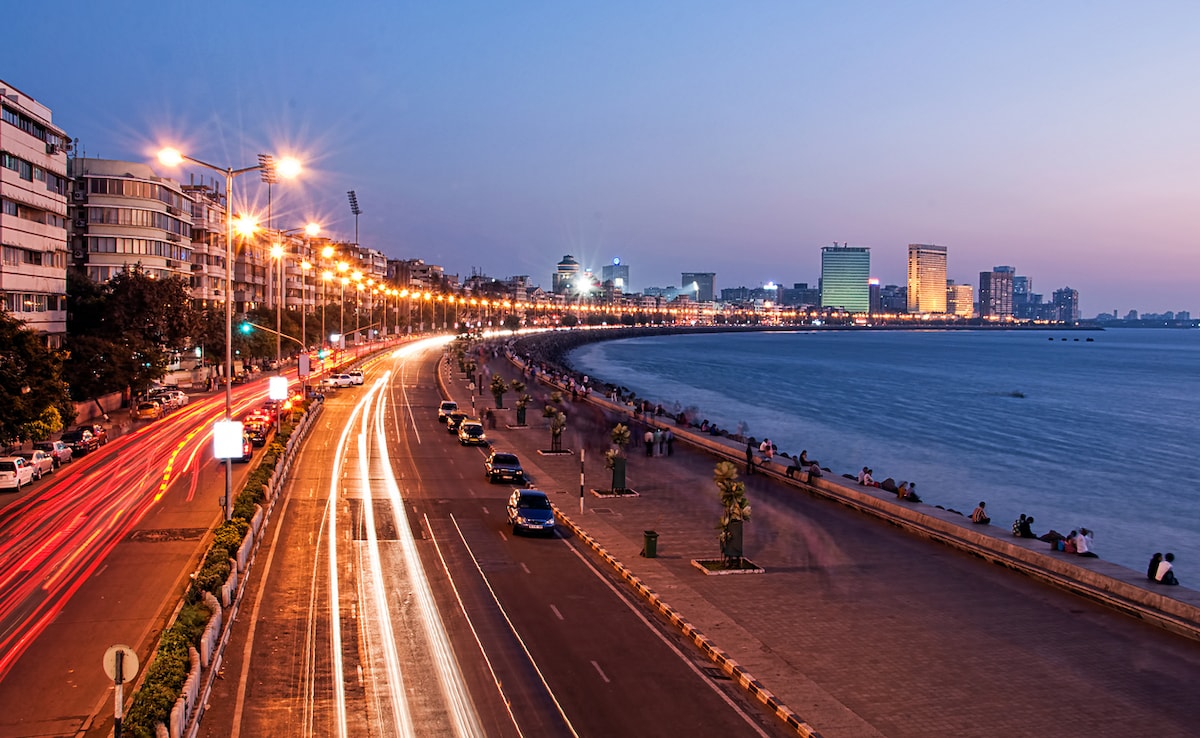 Мумбай е град който процъфтява върху собствената си електрифицираща енергия силна