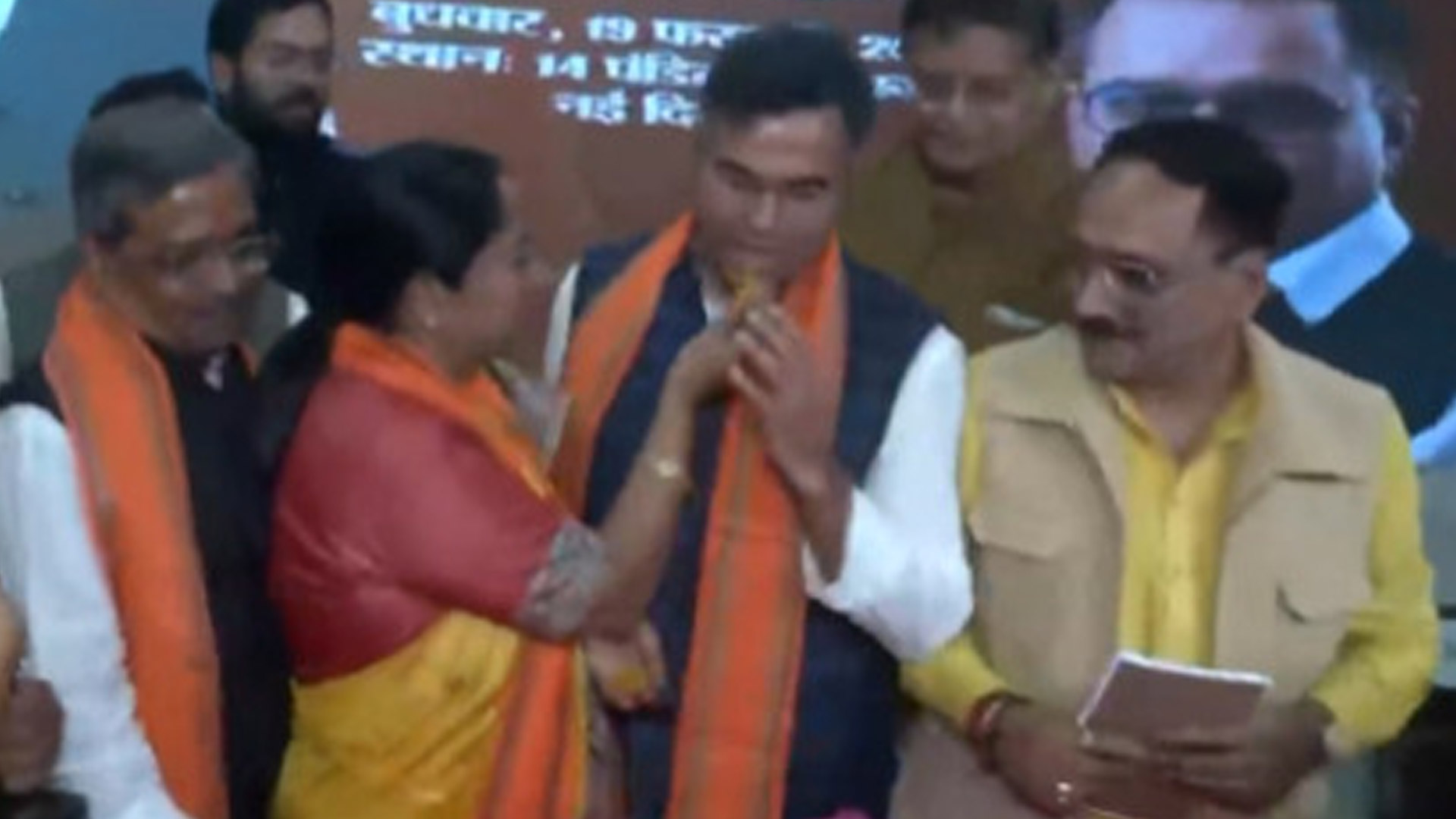 Delhi's New CM Rekha Gupta And Parvesh Verma Celebrate Victory With Laddoos