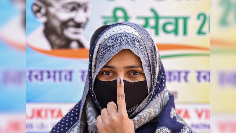 बुर्केवाली महिलाओं की जांच आंगनवाड़ी से कराई जाएं...चुनाव आयोग को लिखी चिट्ठी में समाजवादी पार्टी