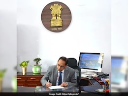 वित्त सचिव तुहिन कांता पांडे को नियुक्त किया अगला SEBI प्रमुख , बुच की जगह संभालेंगे जिम्मेदारी वित्त सचिव तुहिन कांता पांडे को नियुक्त किया अगला SEBI प्रमुख , बुच की जगह संभालेंगे जिम्मेदारी