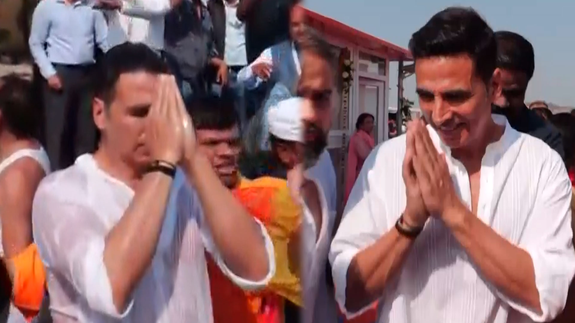 Actor Akshay Kumar Takes A Holy Dip At Mahakumbh In Prayagraj