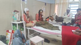 Damoh Crime: मनचलों की दहशत! छेड़खानी से परेशान होकर दो छात्राओं ने चलती बस से लगाई छलांग