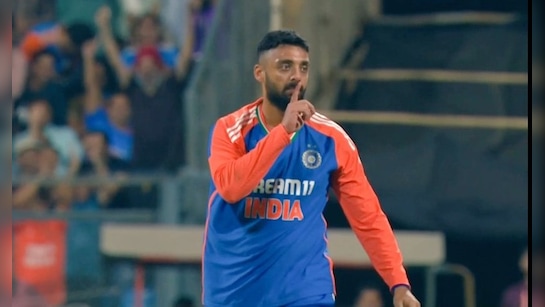 IND vs ENG: वरुण चक्रवर्ती ने रचा इतिहास ...