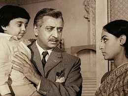 प्राण की गोद में ये दिख रहा बच्चा निभा चुका है अमिताभ  से लेकर राजेश खन्ना तक के बचपन का रोल, अब टीवी पर देख पहचानना होगा मुश्किल प्राण की गोद में ये दिख रहा बच्चा निभा चुका है अमिताभ  से लेकर राजेश खन्ना तक के बचपन का रोल, अब टीवी पर देख पहचानना होगा मुश्किल