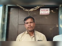Shivpuri News: बिजली न मिलने पर दफ्तर के सामने फांसी लगाने लगा किसान, अधिकारी बोले- मरना है तो मर जाओ Shivpuri News: बिजली न मिलने पर दफ्तर के सामने फांसी लगाने लगा किसान, अधिकारी बोले- मरना है तो मर जाओ