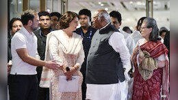 Bihar Leaders Protest In Delhi, But Congress Has To Sort Out 4 Other States First
